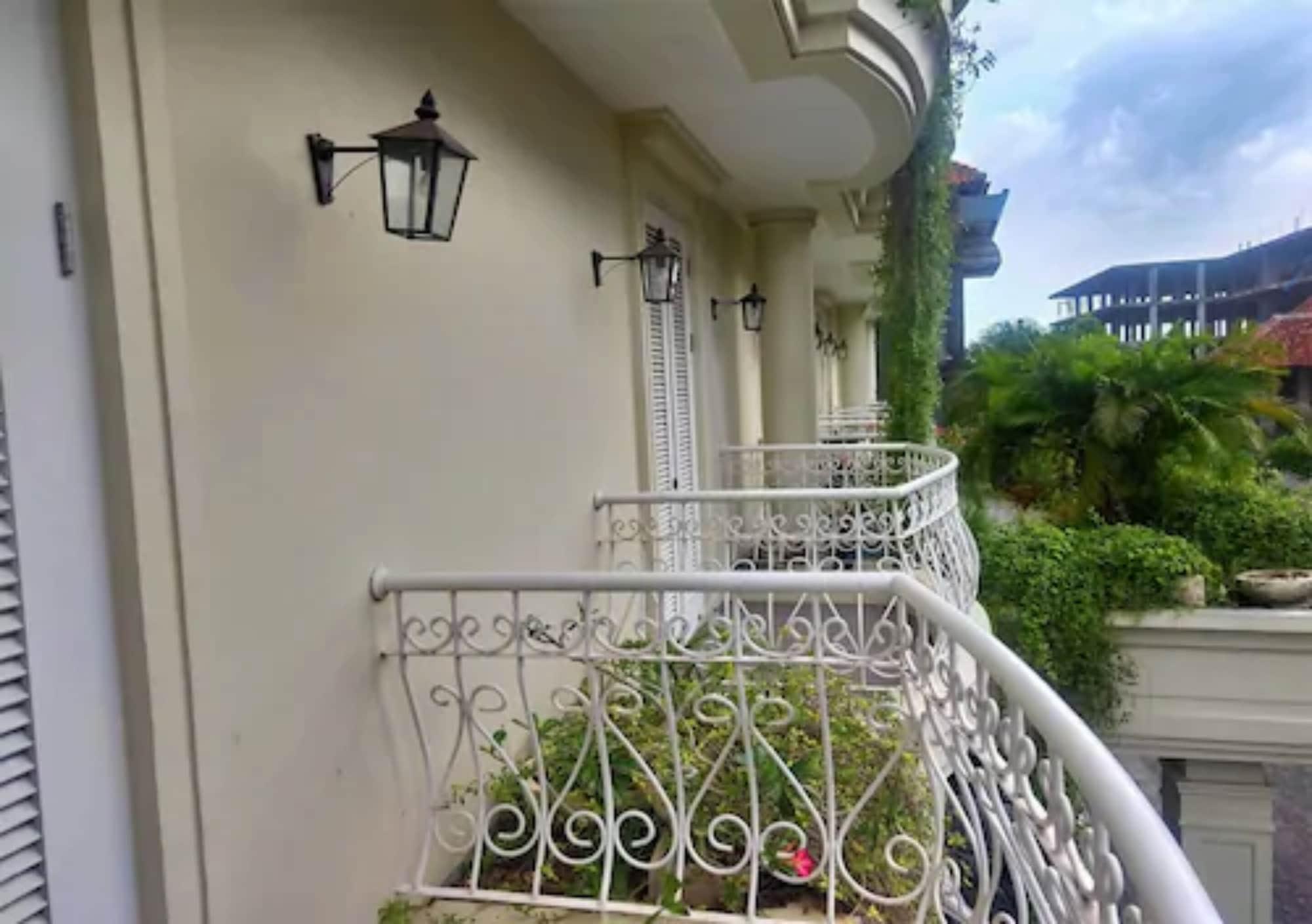 Amalfi Hotel Seminyak מראה חיצוני תמונה
