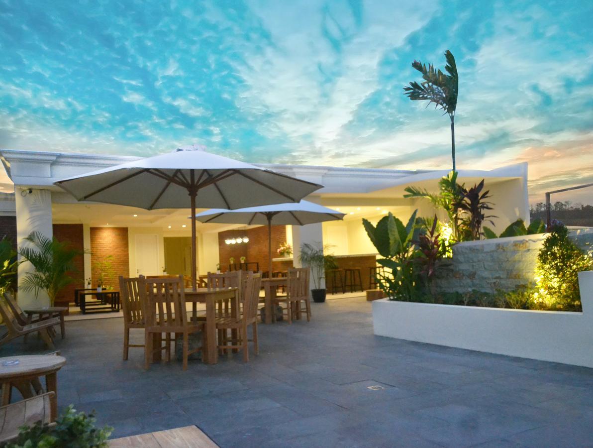 Amalfi Hotel Seminyak מראה חיצוני תמונה